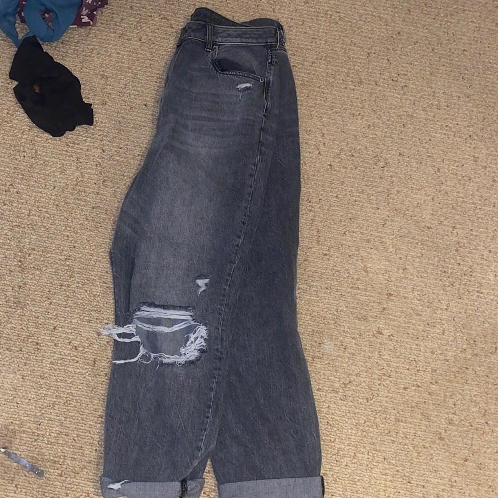 American Eagle Mom Jeans